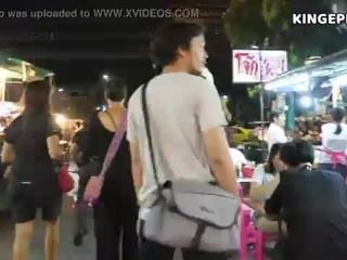 Do thai girls approach foreigners?!