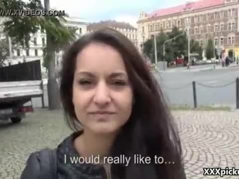 Cute amateur euro slut fucks in open street for euros 20